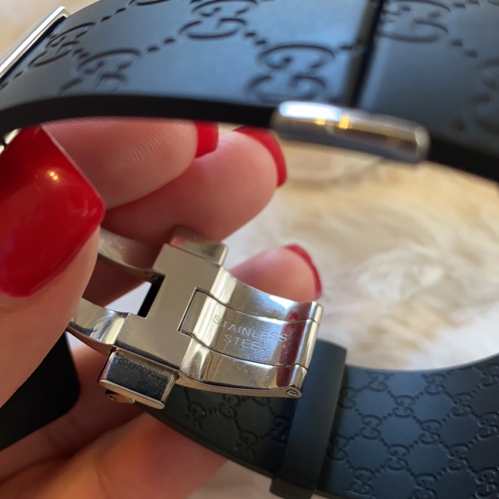 Limited Edition💥 unisex steel Gucci digital watch with DIAMONDS on the bezel ✨✨ - Picture 10 of 12